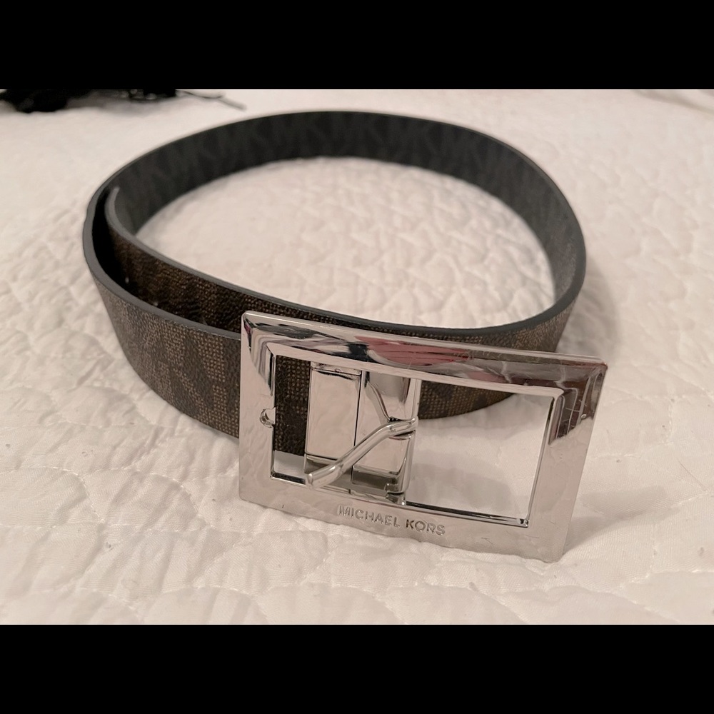 Michael Kors reversible belt
